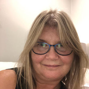 Meet your Posher, Denise